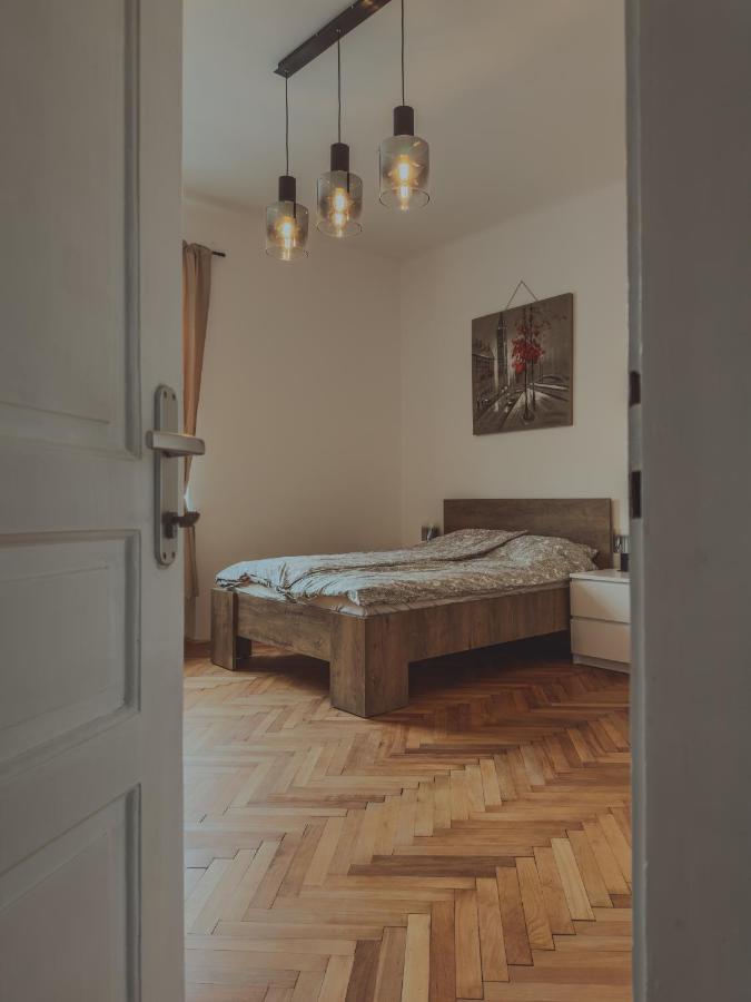 Pirc Apartment On Dunajska Street Liubliana Exterior foto